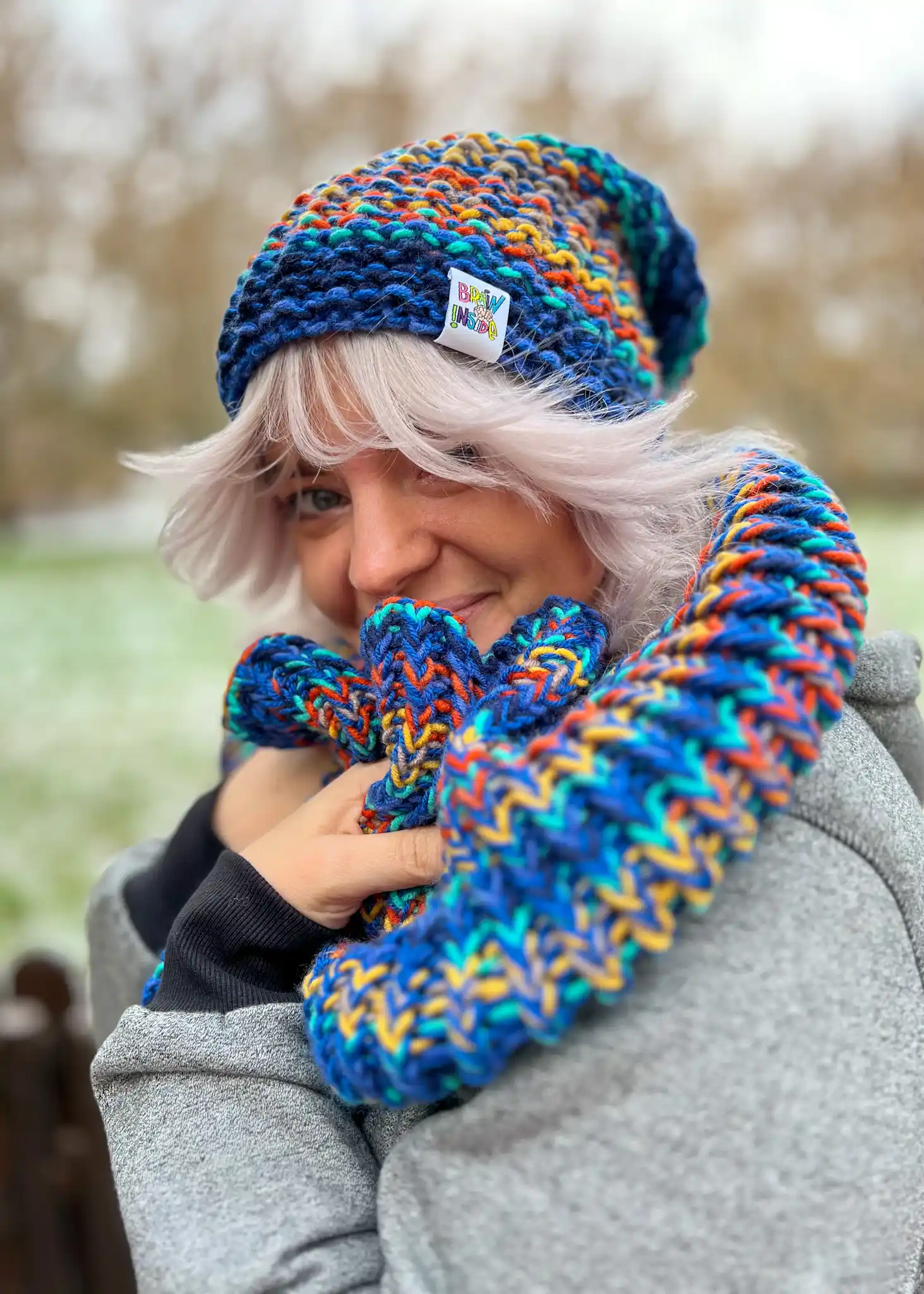 GŁÓWNE czapka-damska-handmade-granat