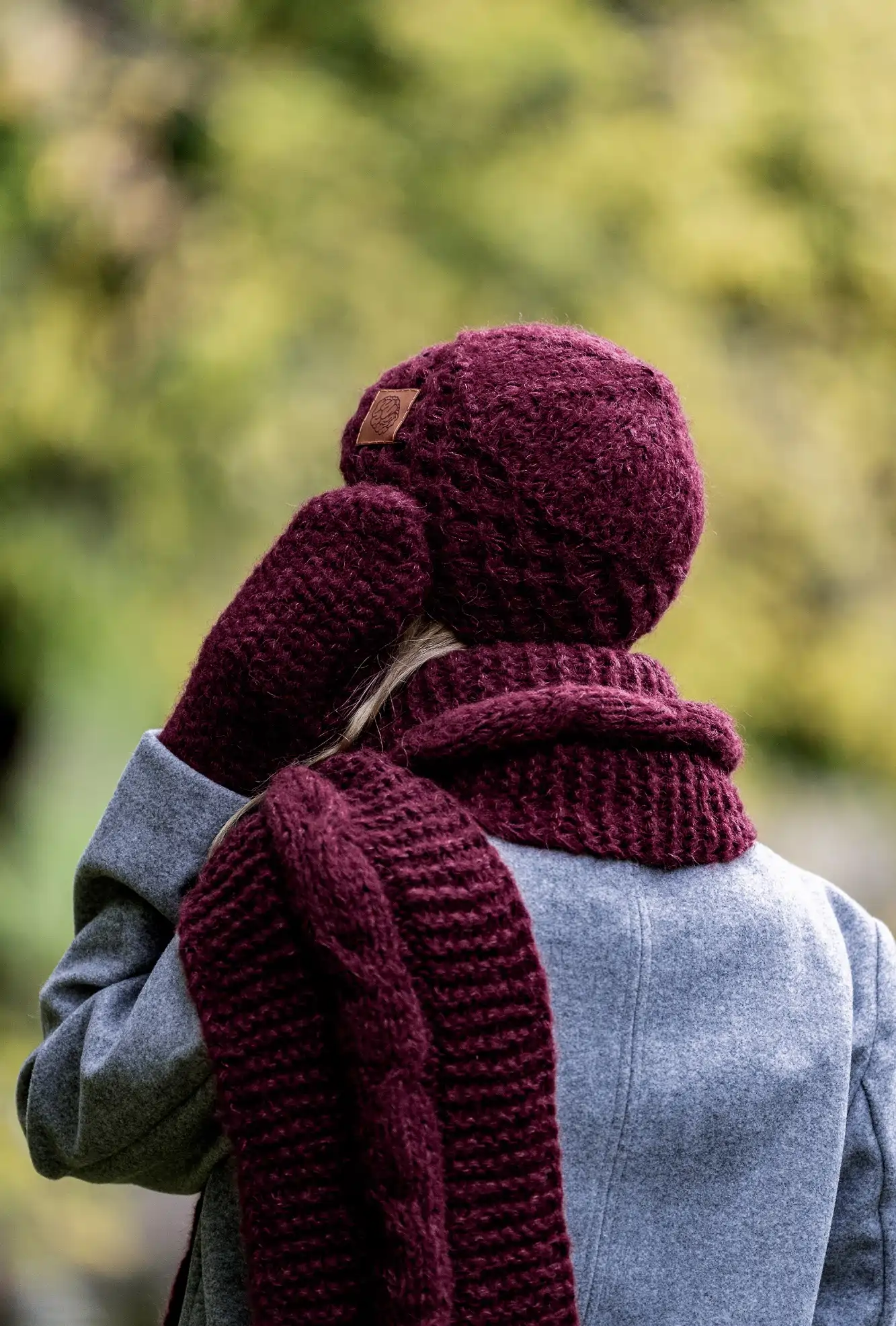 bordowa czapka beanie merino