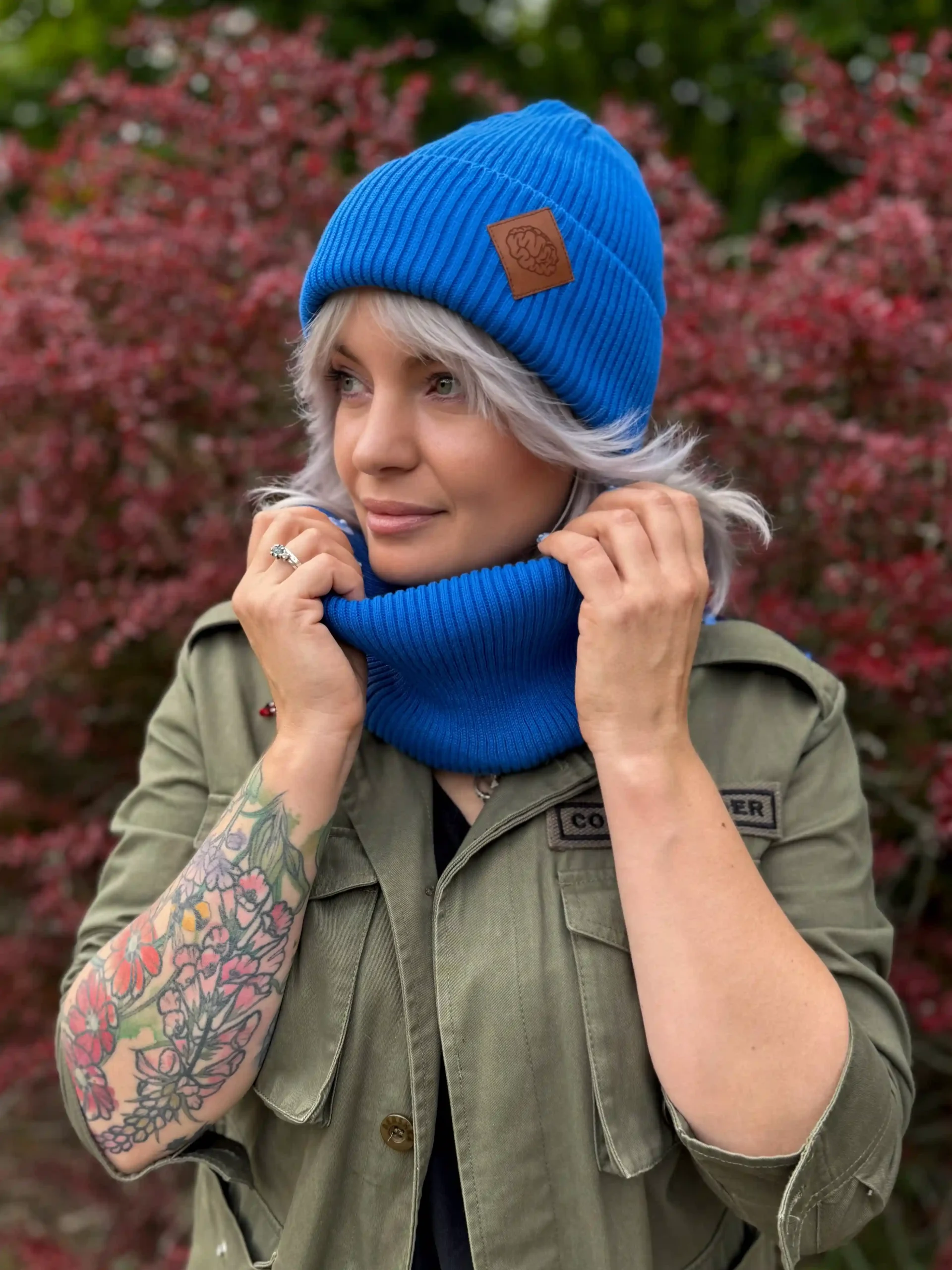 czapka beanie niebieska