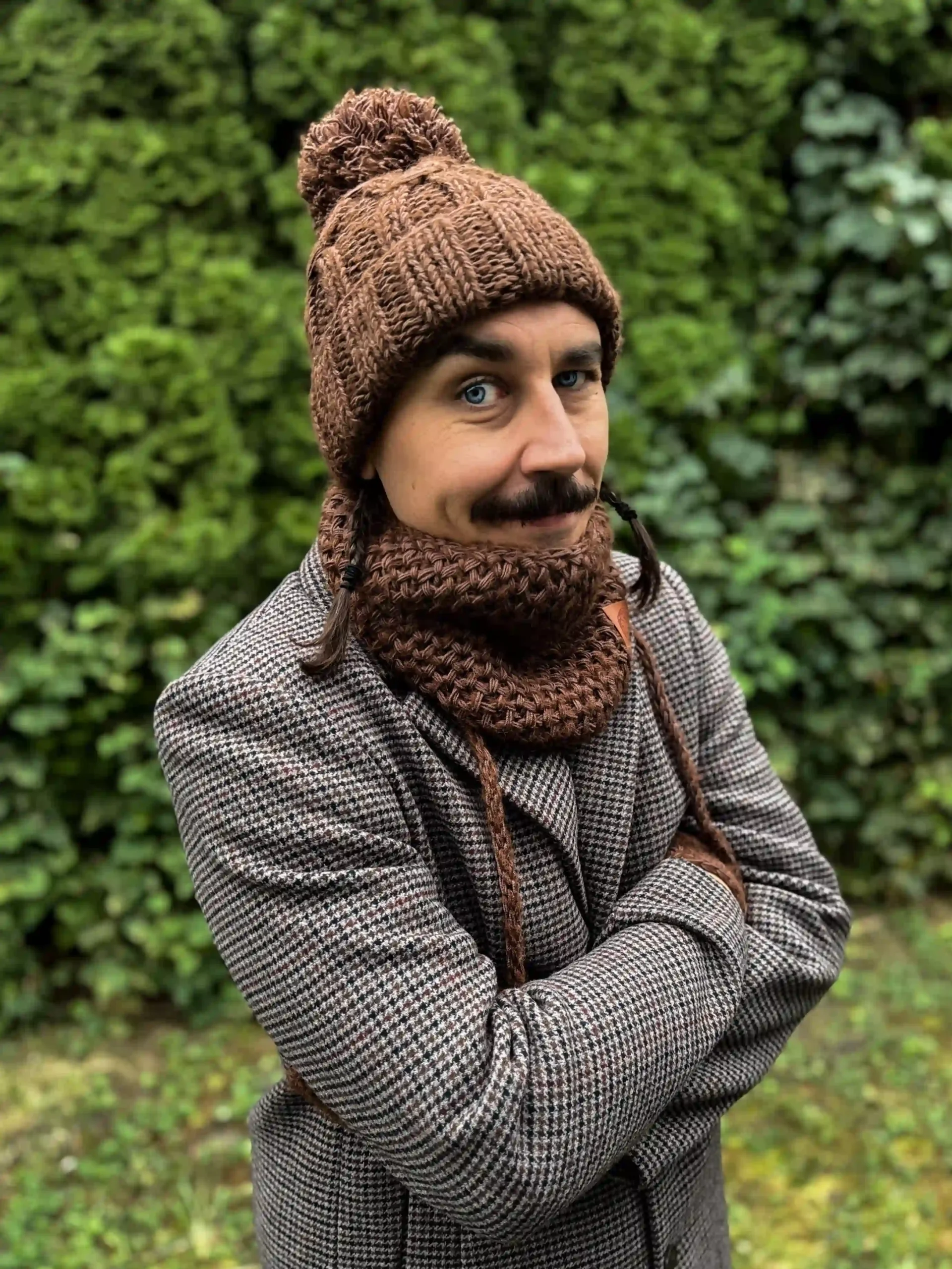 czapka męska z dużym pomponem merino