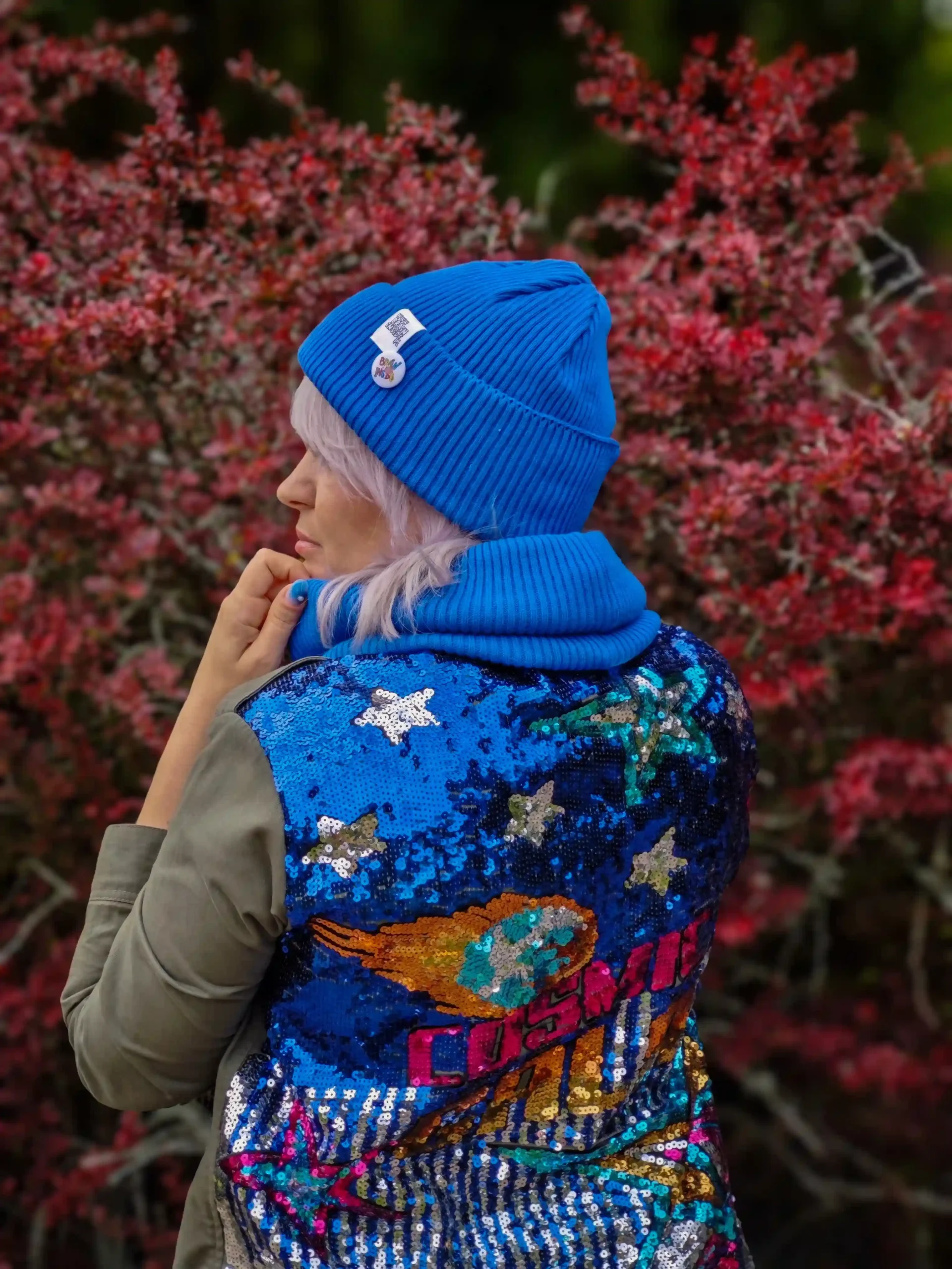 czapka z wywinięciem beanie niebieska