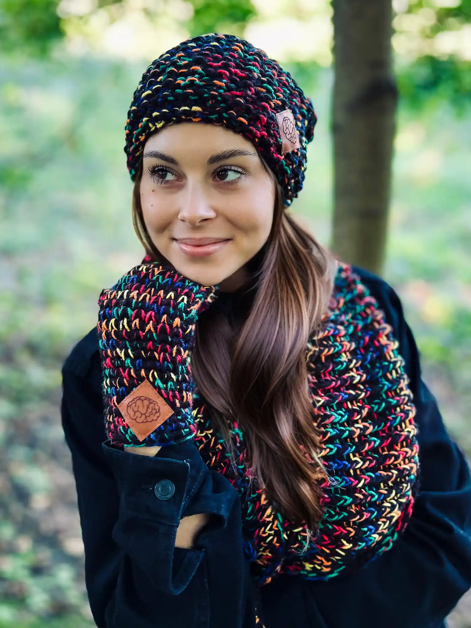 czarna czapka handmade bez pompona
