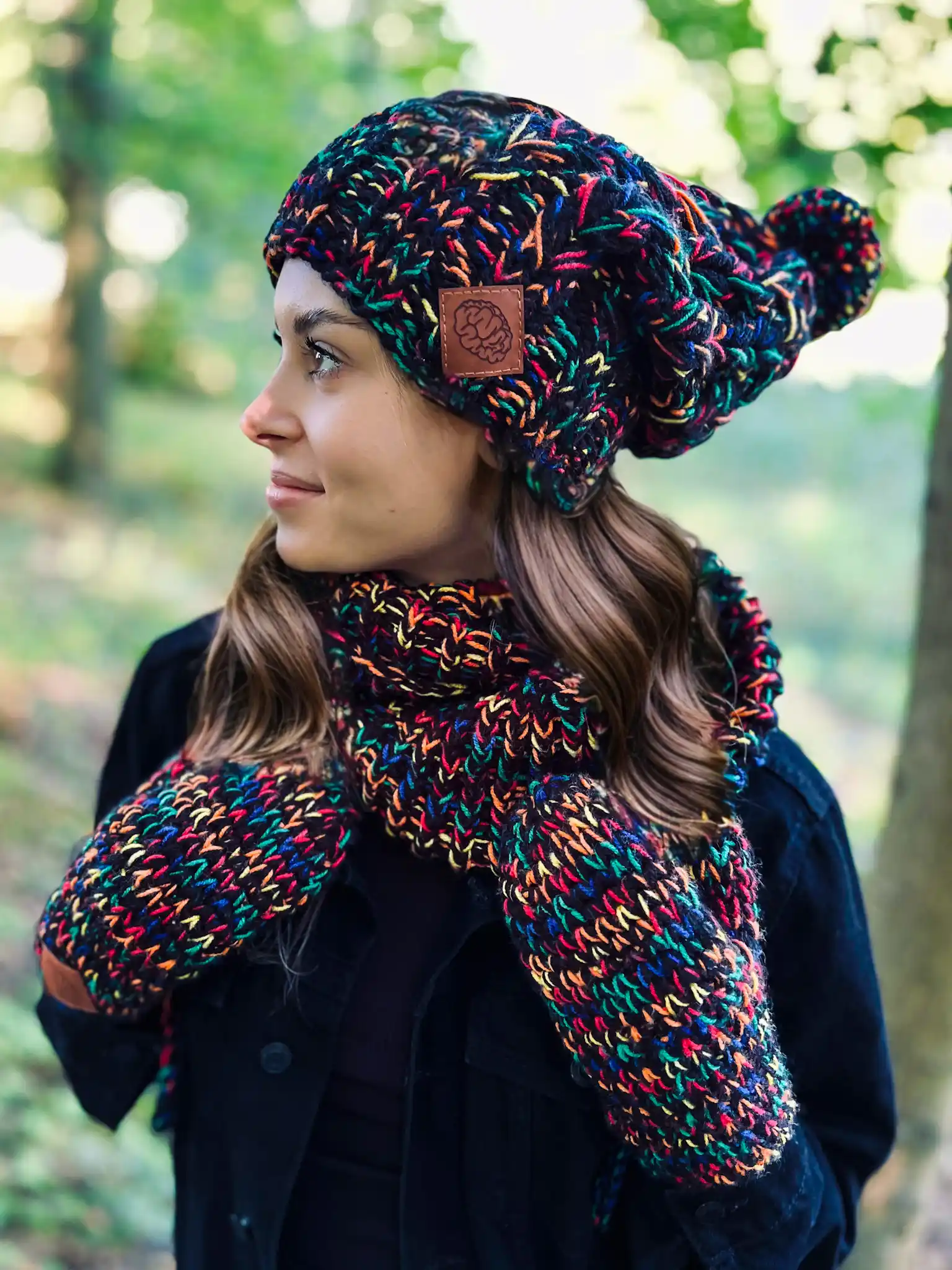 czarna czapka handmade