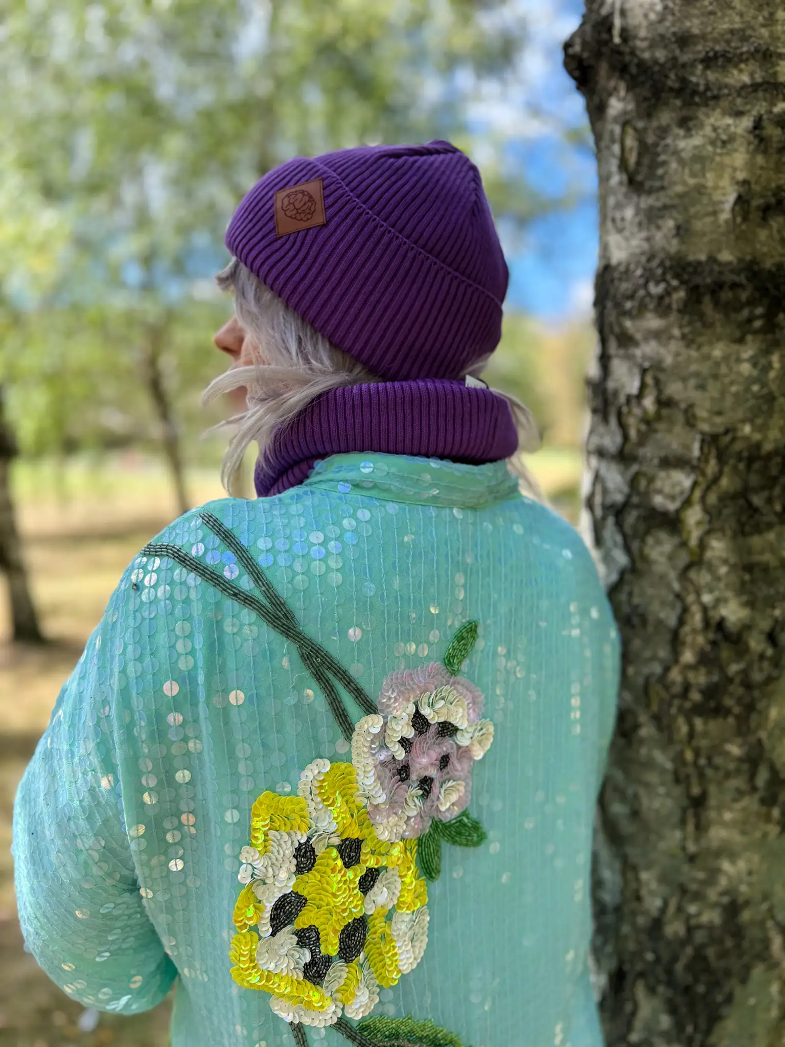 fioletowa czapka beanie