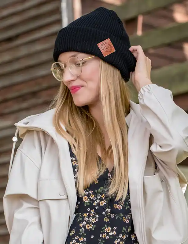 główne BEANIE CZARNA