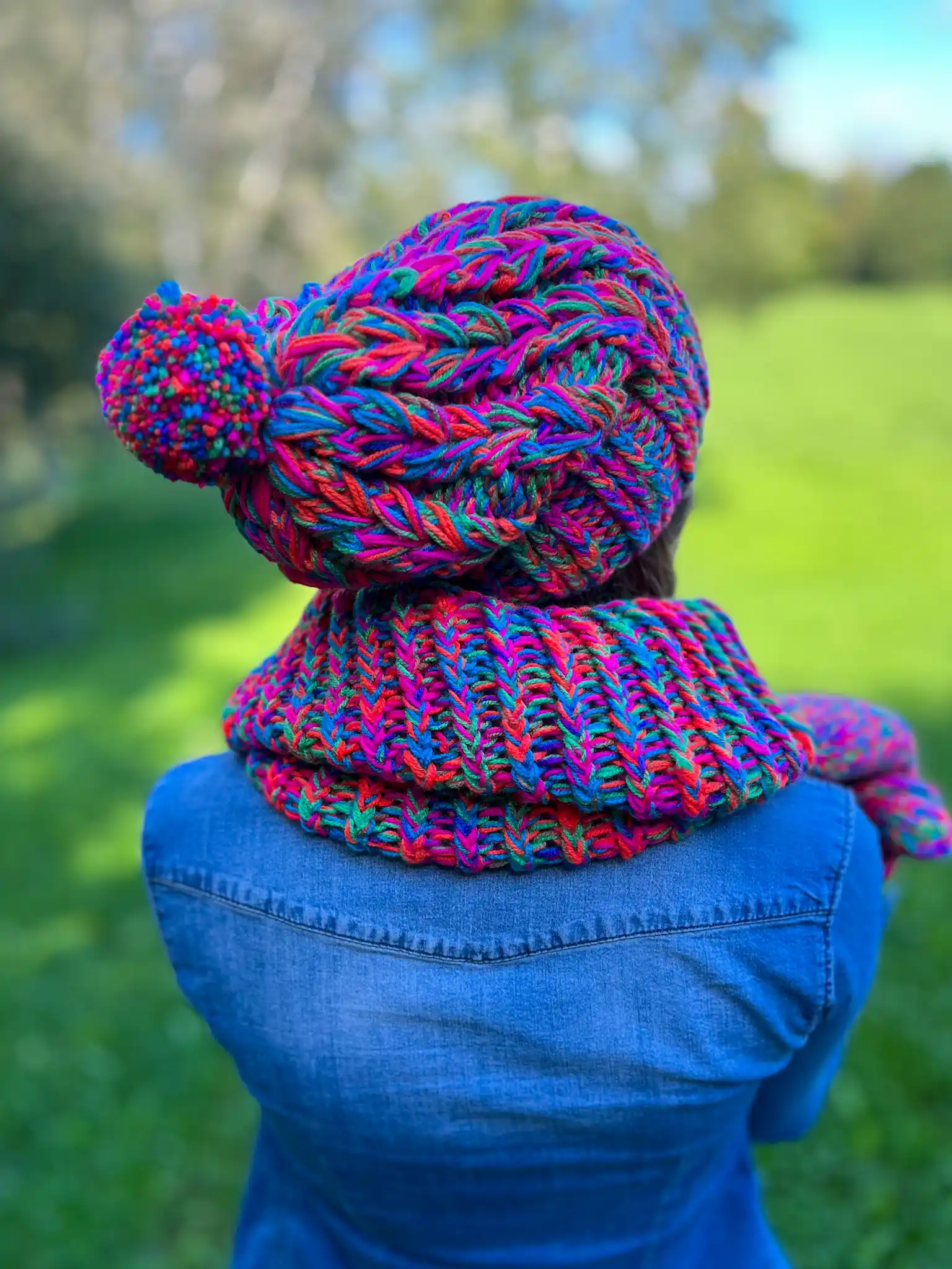 kolorowa czapka handmade slouchy