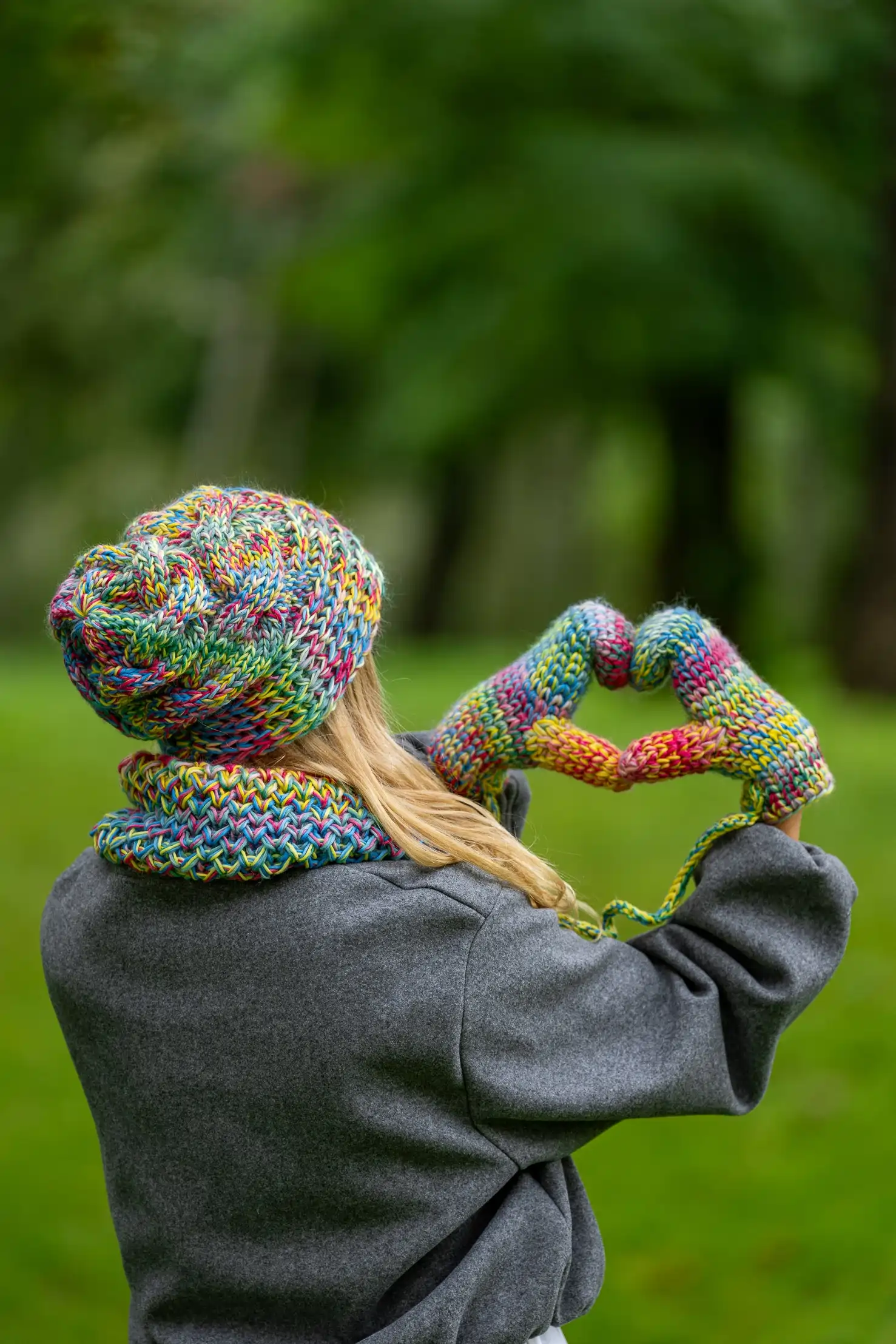 kolorowa czapka oversize merino