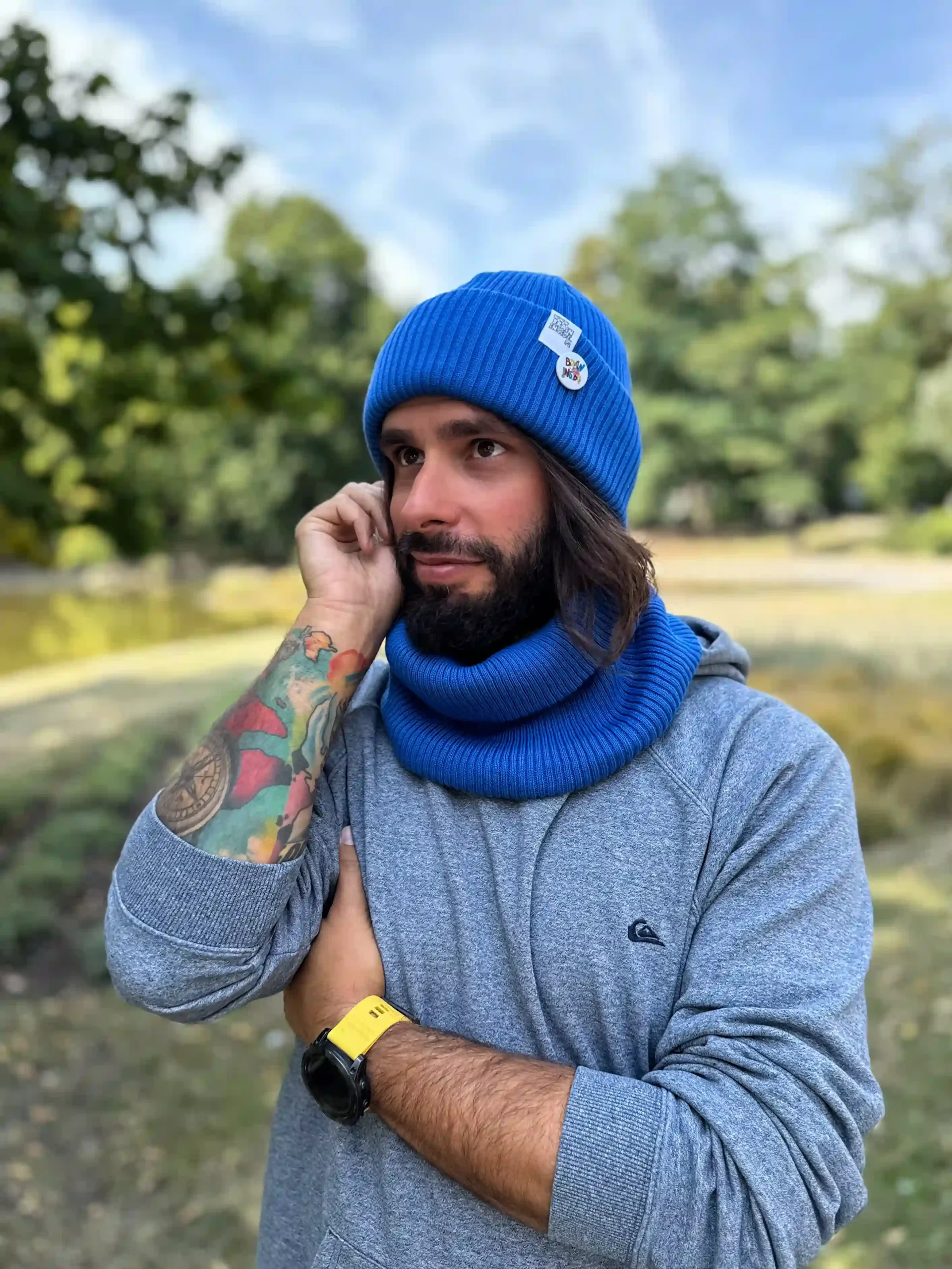 Męska czapka beanie z bawełny logo kolorowe "Niebieski Kobalt"