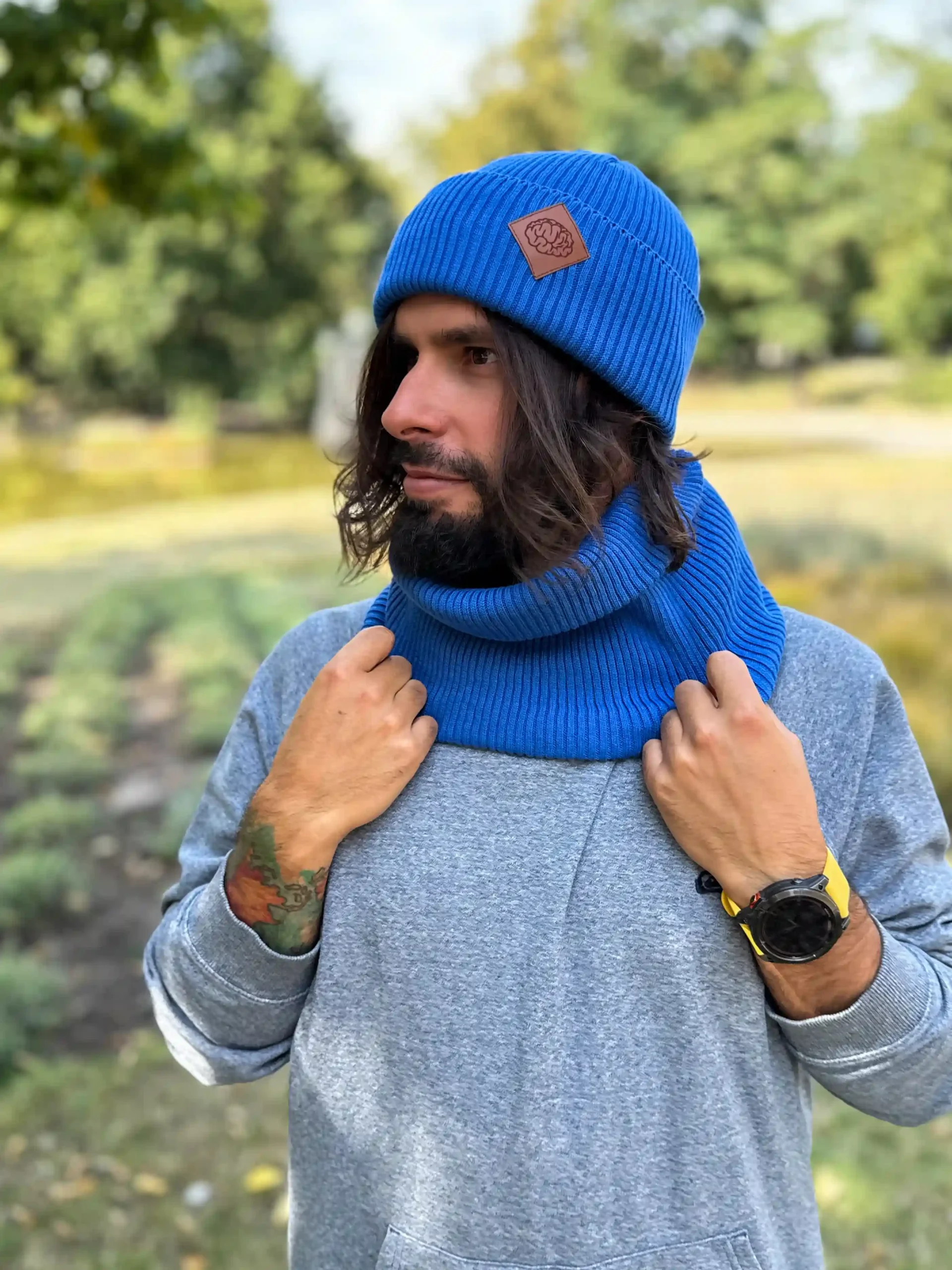 Męska bawełniana czapka beanie logo ekoskórka "Niebieski Kobalt" - obrazek 2