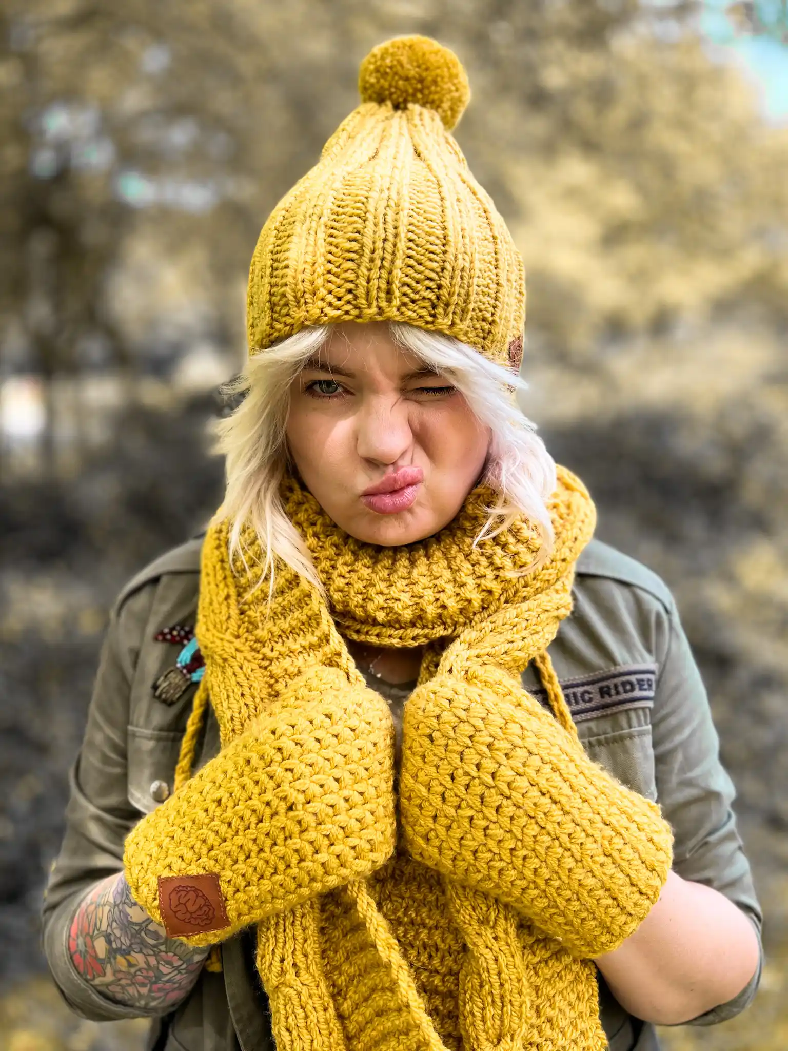 SZAL handmade "Miodowa musztarda szalik" - obrazek 4