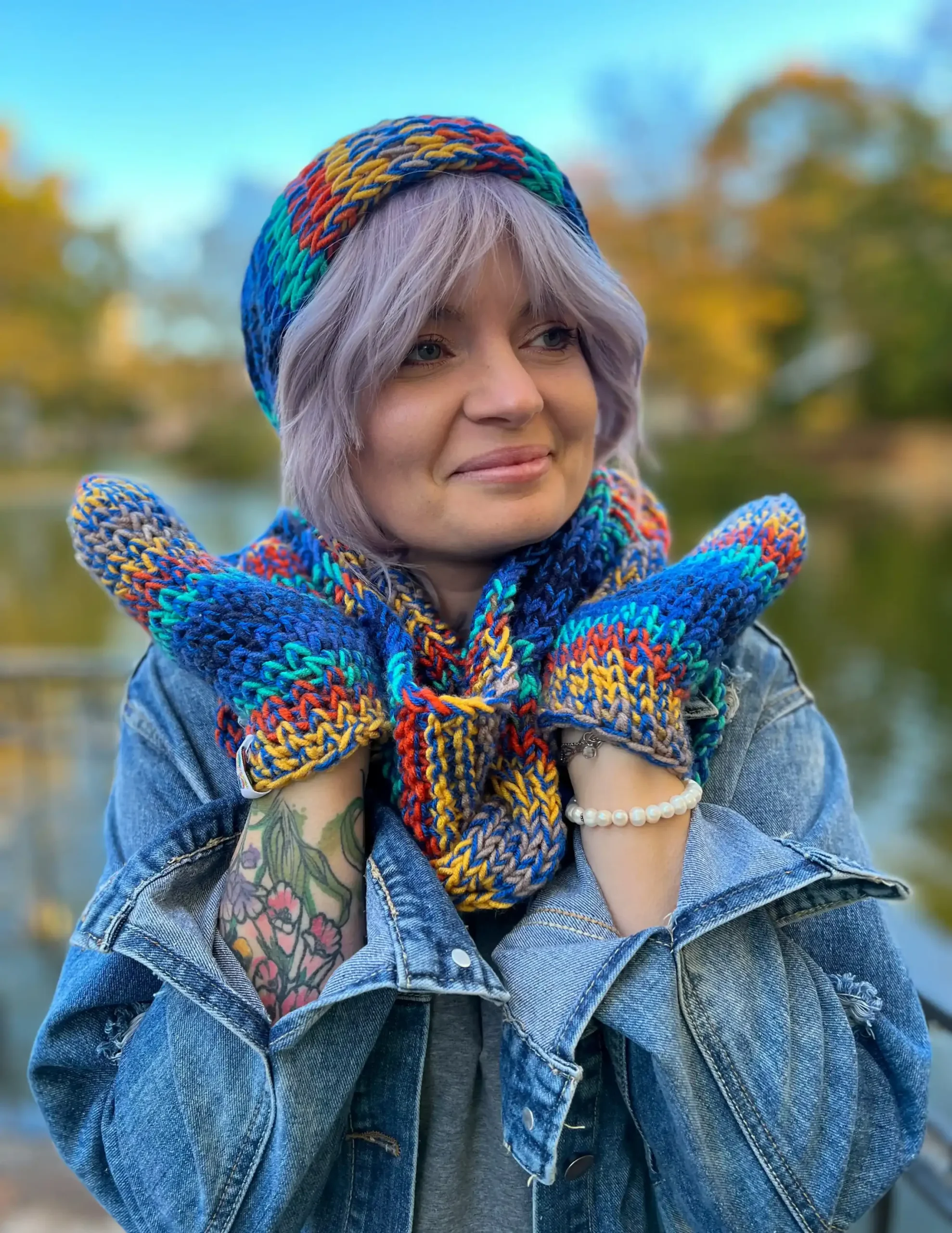 Rękawiczki handmade ze sznureczkiem ,,Górski potok" - obrazek 4