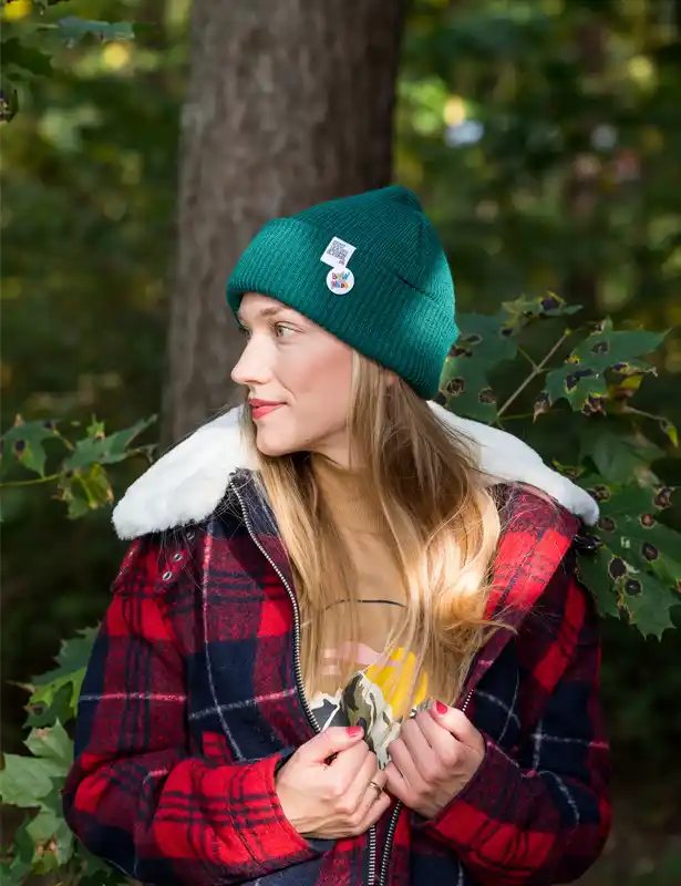 streetwear-green-beanie-brain-inside