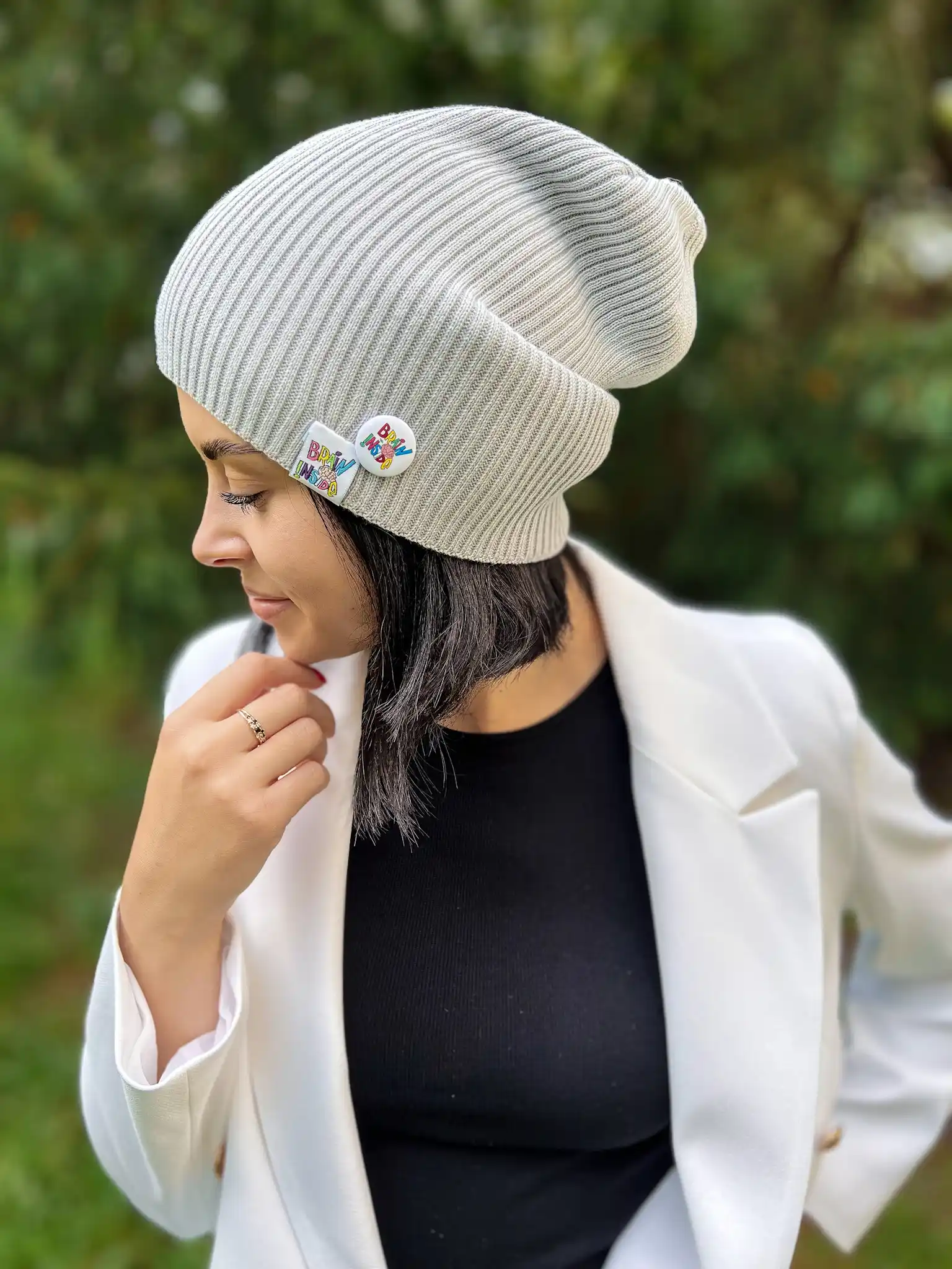 szara bawelniana czapka slouchy
