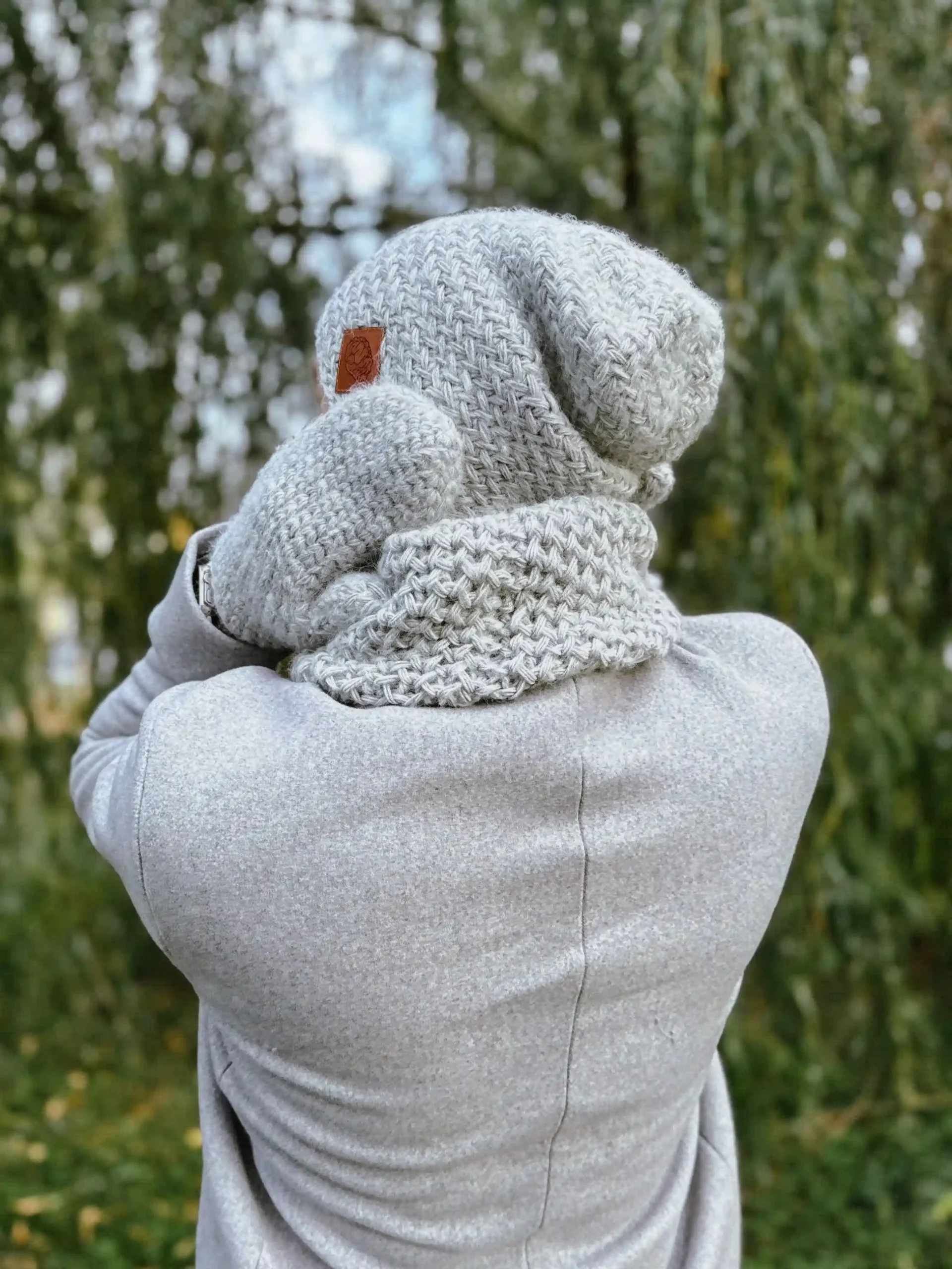 szara beanie