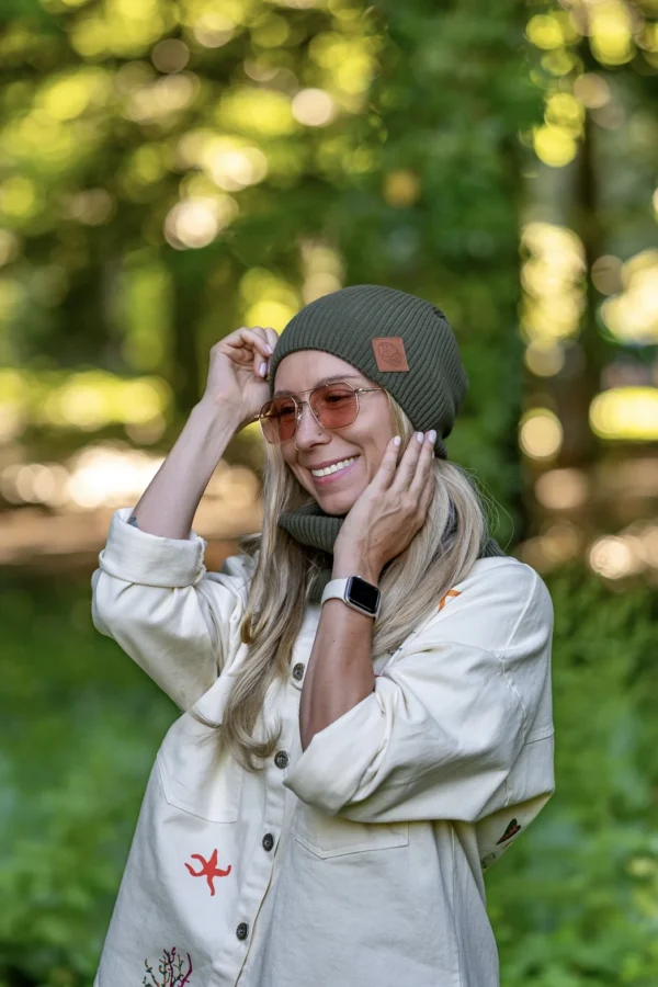 Bawełniana czapka wiosenna logo ekoskórka "Khaki Ciemny Zielony"